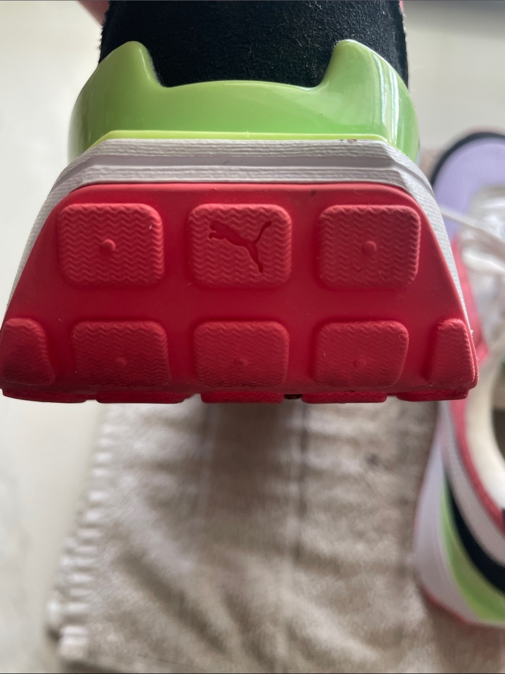 Puma Cruise Rider sneakers. - Picture 10 of 10